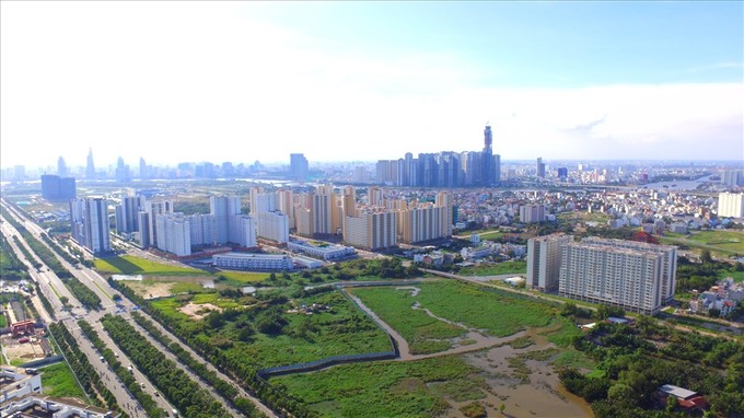Thiếu nguồn cung tại các thành phố lớn cũng là nguyên nhân gây sốt đất, giá tăng ở những địa phương mới nổi, được các chủ đầu tư nhắm đến. (Ảnh: minh họa)