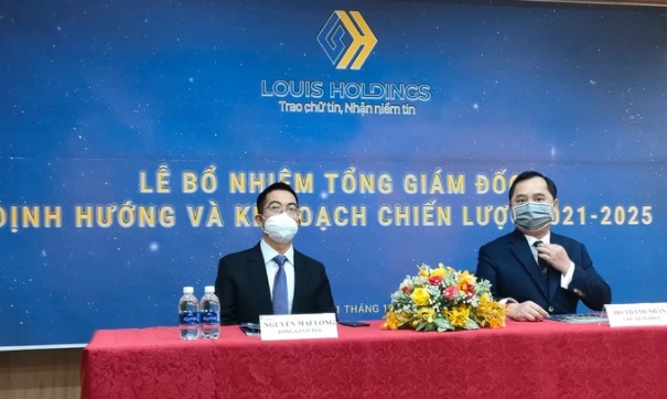 Louis Holdings đã thực hiện thâu tóm khá nhiều doanh nghiệp trên sàn chứng khoán. Trong ảnh, ông Nguyễn Mai Long, Tổng Giám đốc và ông Đỗ Thanh Nhân, Chủ tịch HĐQT Louis Holdings.