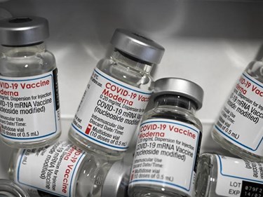 Australia đang chuẩn bị tiêm mũi vaccine thứ 4 (Ảnh: AP)