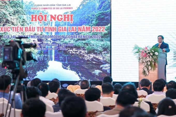 Thủ tướng Phạm Minh Chính bày tỏ vui mừng khi có đông đảo đại biểu tham dự hội nghị, cho thấy tình cảm dành cho tỉnh Gia Lai.