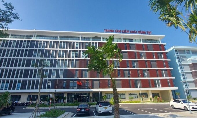 Ông Phạm Trúc Lâm, Phó Giám đốc Trung tâm Kiểm soát bệnh tật Đà Nẵng (CDC), trực tiếp phụ trách, điều hành hoạt động của CDC Đà Nẵng