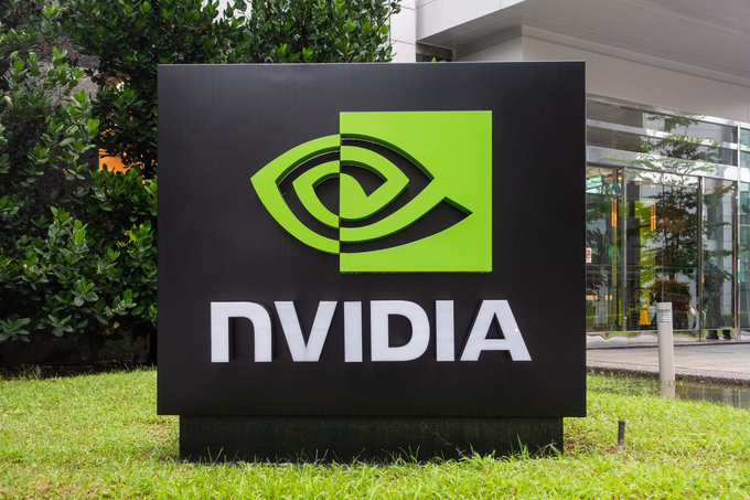 NVIDIA (có trụ sở tại Santa Clara, California, Hoa Kỳ) chuyên phát triển bộ xử lý đồ họa.