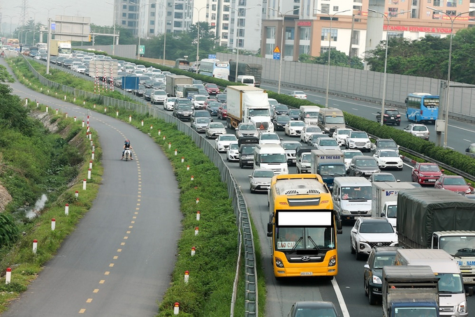 Xử lý xe vận chuyển hành khách (xe ghép, xe tiện chuyến) không đăng ký kinh doanh.