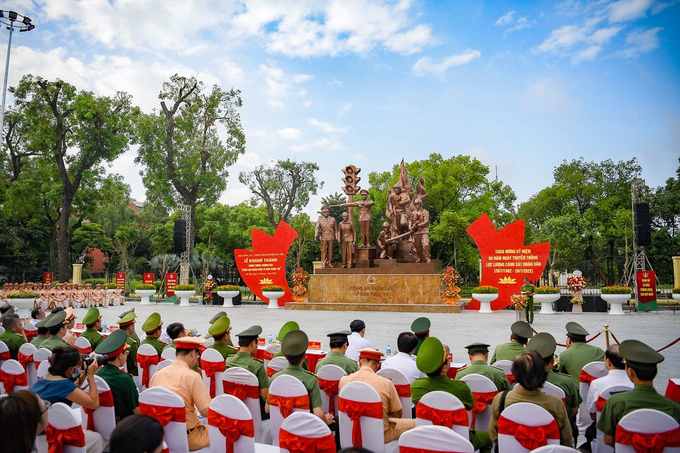 Lễ khánh thành tượng đài “Công an nhân dân vì dân phục vụ” nhằm chào mừng kỷ niệm 60 năm Ngày truyền thống lực lượng CSND (20.7.1962 - 20.7.2022)