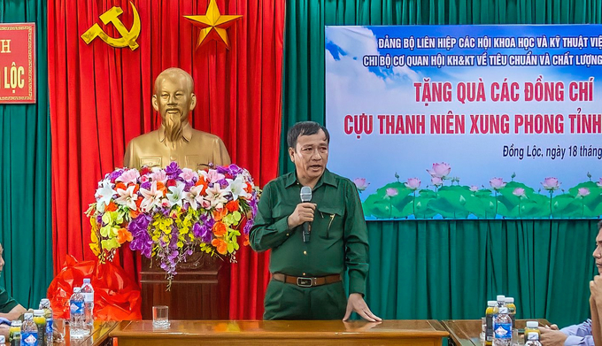 Ông Lê Công Lương - Phó tổng thư kí kiêm Chánh văn phòng Liên Hiệp Hội Khoa học và Kĩ thuật Việt Nam phát biểu tại chương trình.