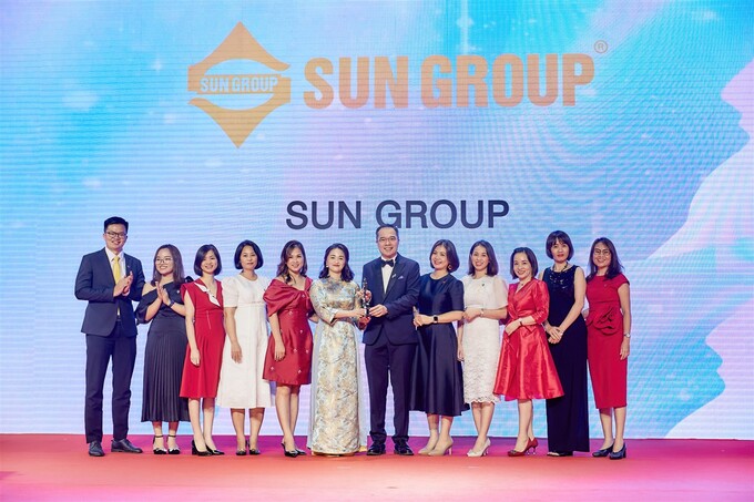 Sun Group nhận giải thưởng Nơi làm việc tốt nhất Châu Á do HR Asia trao tăng 