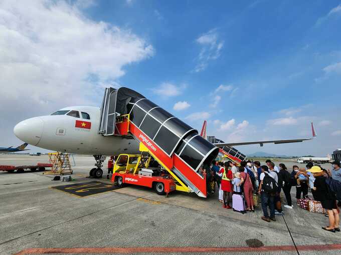 Vietjet passengers