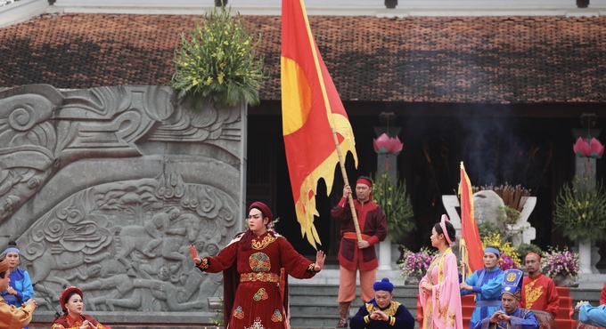 Như thường lệ, hình ảnh công chúa Ngọc Hân và vua Quang Trung lại được tái hiện bởi các nghệ sĩ nhà hát chèo Hà Nội.