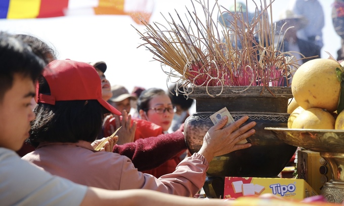 Người dân thi nhau 