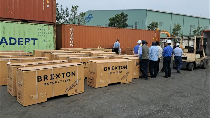 Tổng cục Hải quan thông tin về kiểm tra 1 container hàng nhập khẩu từ Đài Loan, nghi vấn gian lận xuất xứ, vì trên bao bì không có thông tin xuất xứ, không có thông tin người xuất nhập khẩu.