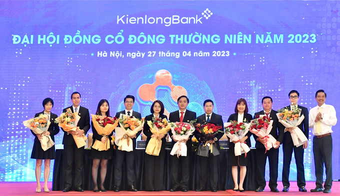 KienlongBank Dai hoi 2