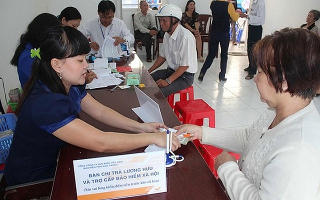 Phó Thủ tướng Chính phủ Trần Hồng Hà yêu cầu khẩn trương hướng dẫn để thực hiện việc điều chỉnh lương hưu, trợ cấp bảo hiểm xã hội và trợ cấp hằng tháng ngay sau khi Nghị định số 42/2023/NĐ-CP có hiệu lực.