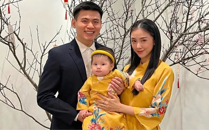 Pam được bố mẹ cưng chiều.