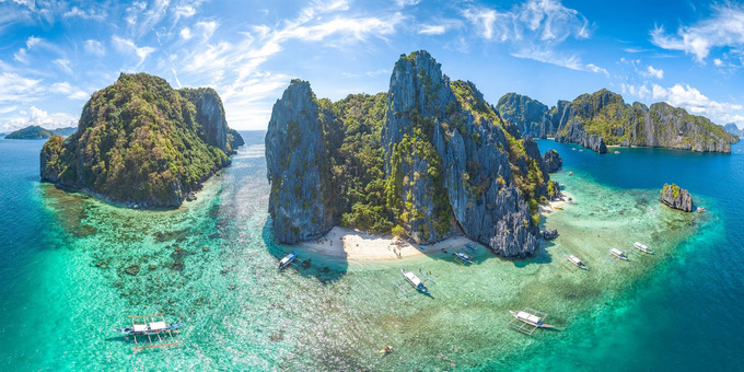 steep-karst-cliffs-of-el-nido-in-palawan