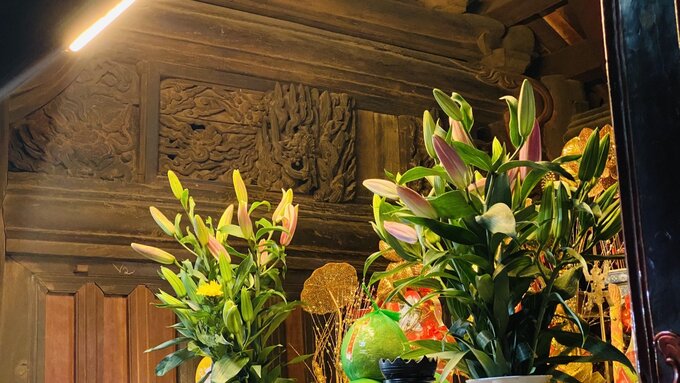 Chạm khắc thế kỷ 17-18 tại cung thờ Thánh Từ Đạo Hạnh.