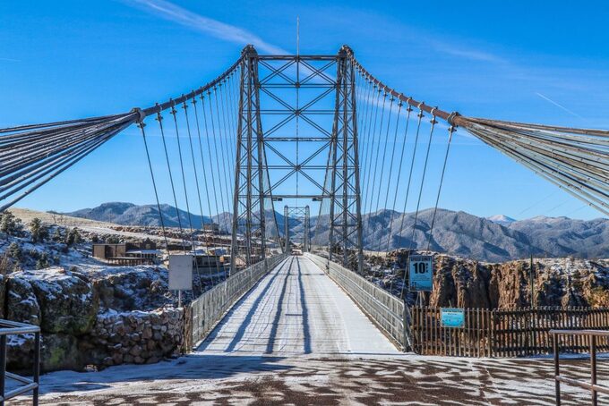 Cầu Royal Gorge vào mùa đông.