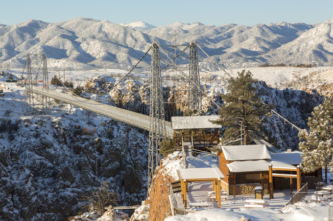 Cầu Royal Gorge vào mùa đông.