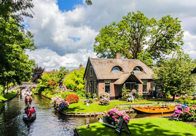 Ngôi nàng cổ Giethoorn được ví như Venice của Hà Lan.