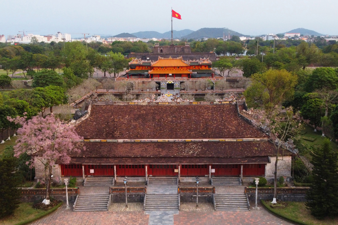 Điện Thái Hòa là một trong những công trình được xây dựng đầu tiên tại Hoàng thành Huế.