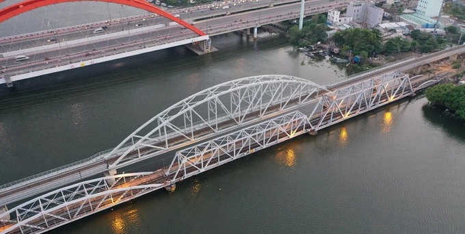 Nhịp cầu còn lưu giữ phía bờ TP Thủ Đức nằm cạnh cầu đường sắt Bình Lợi mới và cầu Bình Lợi dân sinh.