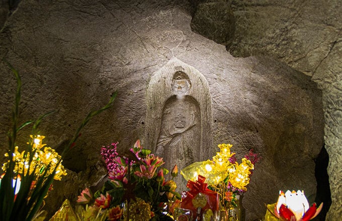 Tượng Phật A Di Đà đặc biệt được thờ tại chùa Tam Thanh