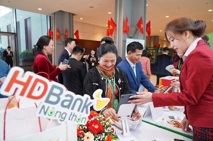 Cũng ngay trong tháng 12/2023, HDBank triển khai chương trình ưu đãi “Cho vay nông nghiệp nông thôn” dành cho khách hàng cá nhân có nhu cầu vay vốn tại HDBank.