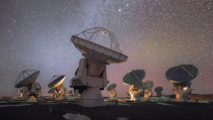 Một số kính viễn vọng thuộc hệ thống ALMA - Ảnh: ESO