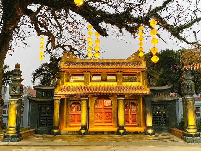 Tam quan của chùa cổ Hưng Long. Ảnh: Check in Ninh Binh