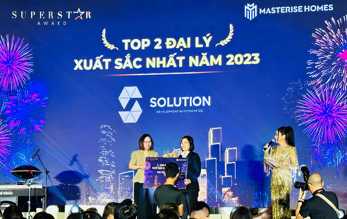 Solution – Thành viên trực thuộc Tập đoàn Khải Hoàn Land được vinh danh Top 2 đại lý xuất sắc của Masterise Homes