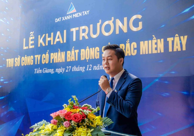 Ông Nguyễn Minh Bảo, Tổng Giám đốc CTCP Bất động sản Bắc Miền Tây tại lễ khai trương trụ sở vào 27/12/2019.