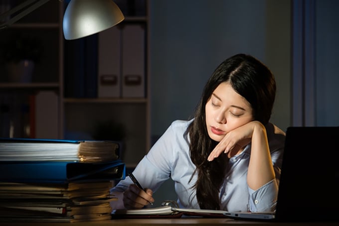 Thức khuya làm tăng nguy cơ đột quỵ sau tuổi 50