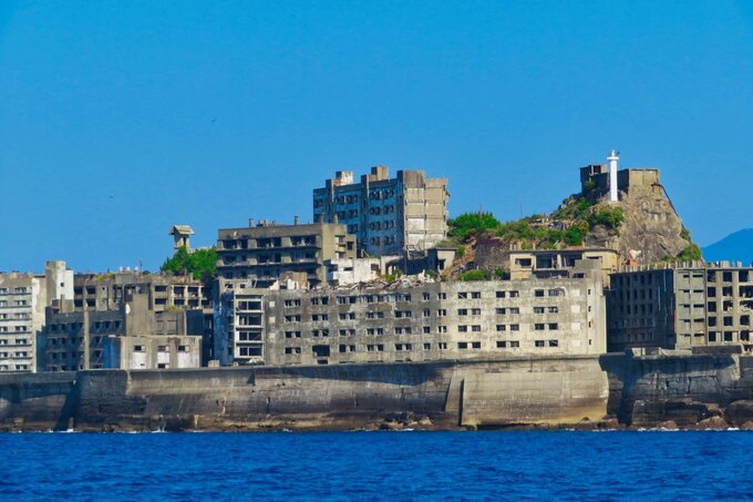 Hashima là một hòn đảo nhỏ