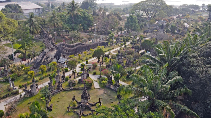 Công viên Wat Xieng Khuan