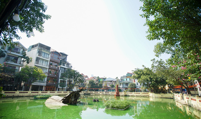 Năm 2012, UBND TP Hà Nội đã xây dựng, cải tạo, tu bổ 8 bia chứng tích lịch sử tại các địa điểm máy bay B-52 bị bắn rơi trên địa bàn thành phố nhân dịp kỷ niệm 40 năm chiến thắng