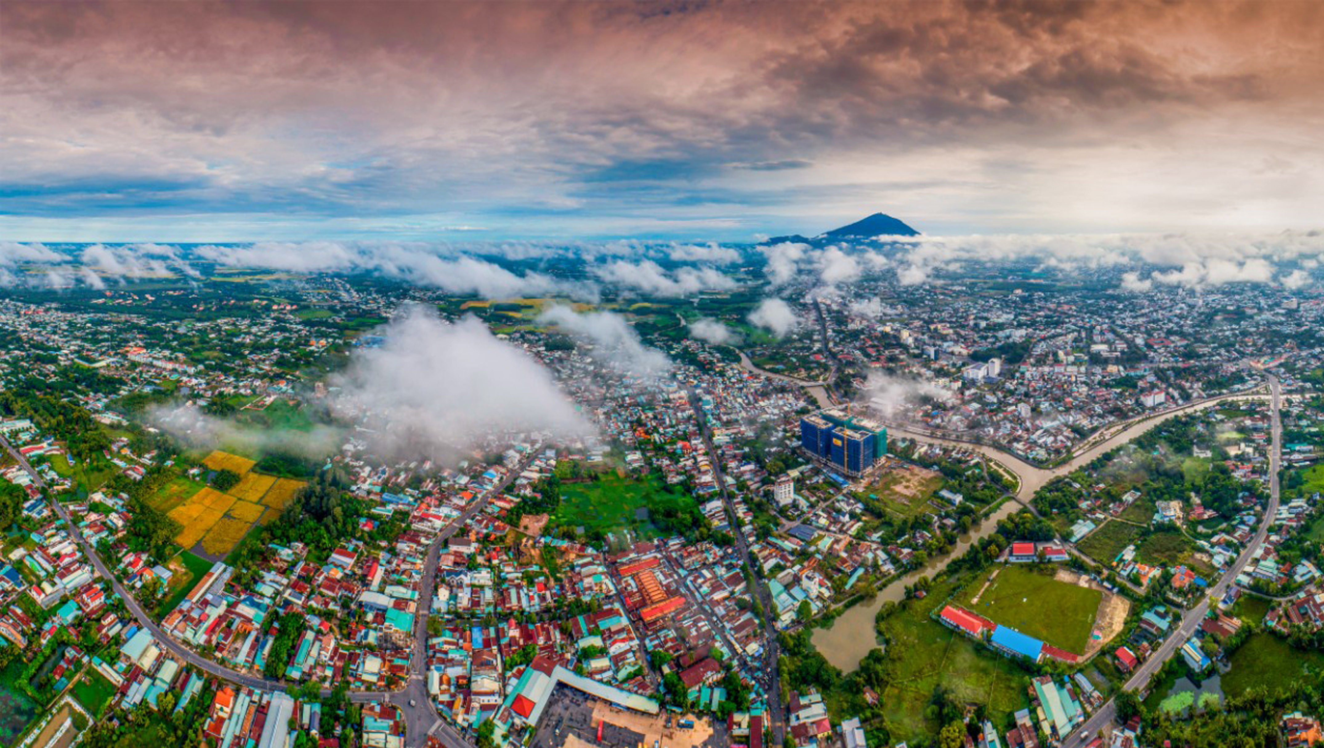 Toàn cảnh TP.Tây Ninh từ trên cao. Ảnh: Báo Thanh niên