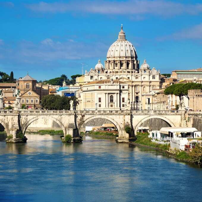 Do không có bệnh viện nên không có công dân nào được sinh ra tại Vatican