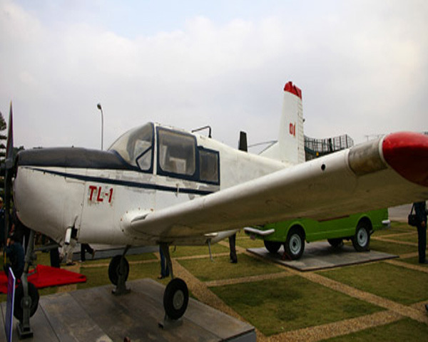 TL-1 đang được trưng bày tại Bảo tàng Phòng không - Không quân Hà Nội