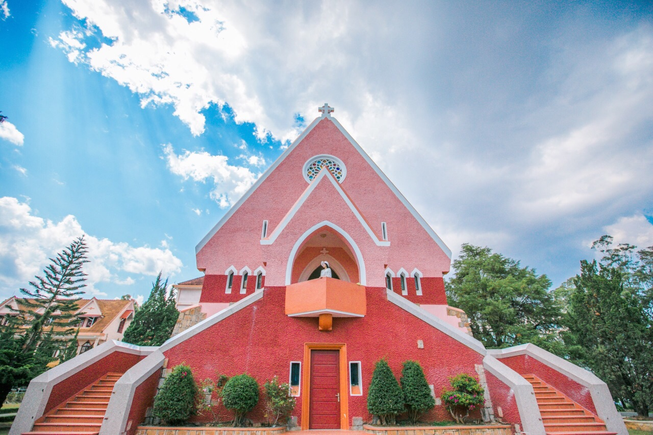 Nhà thờ Domaine de Marie