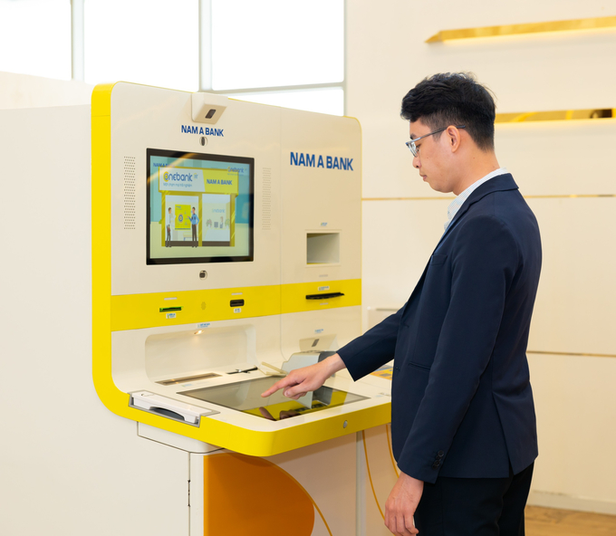 Nam A Bank lọt vào top 12 ngân hàng thương mại cổ phần có tốc độ tăng trưởng tốt nhất và tạo đà phát triển ổn định cho chặng đường mới.