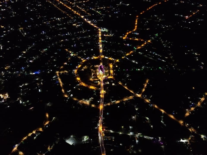 Làng Tân Hà lung linh về đêm
