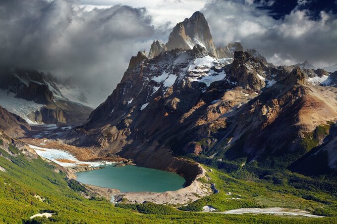 Phần lớn các dãy núi Andes đều là núi lửa