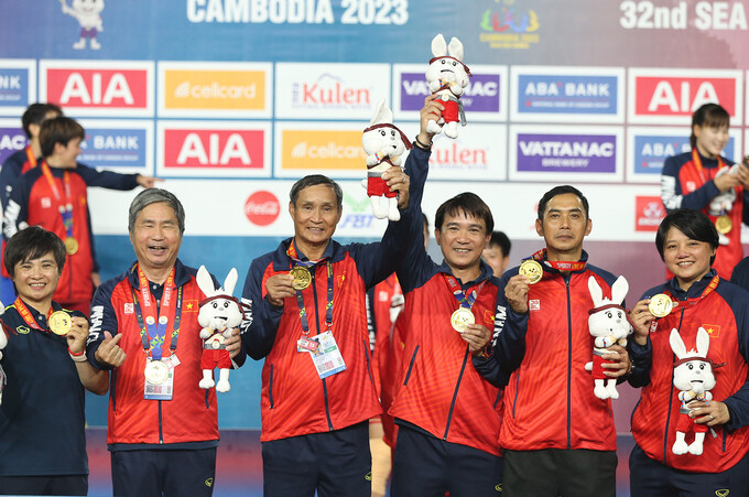 Huấn luyện viên Mai Đức Chung tại kỳ SEA Games 32