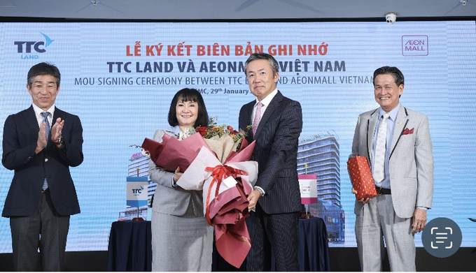 Trong giai đoạn bà Huỳnh Bích Ngọc đảm nhiệm vị trí Chủ tịch HĐQT, TTC Land đã ký kết biên bản ghi nhớ với AeonMall Việt Nam hợp tác thuê tổng khối thương mại tại dự án TTC Plaza Đà Nẵng, qua đó cung cấp thêm các sản phẩm, dịch vụ cho cộng đồng địa phương