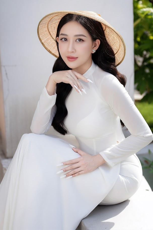 Hiện tại, Hoa hậu Huỳnh Thúy Anh tập trung vào kinh doanh, phát triển sự nghiệp, đầu tư vào nhiều lĩnh vực như: mỹ phẩm, spa, bất động sản.