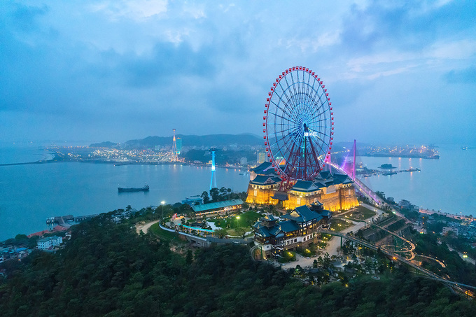 Vòng quay mặt trời Sun Wheel