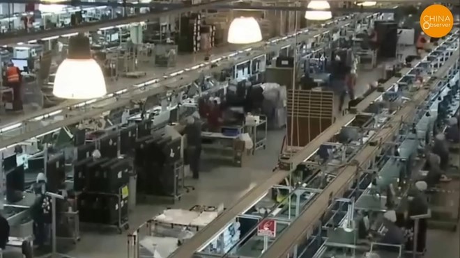 Dây chuyền sản xuất tại nhà máy Foxconn Nam Ninh khi còn hoạt động bình thường. Ảnh: Internet