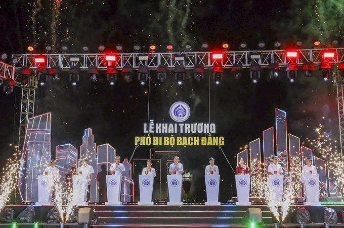 Đà Nẵng khai trương Phố đi bộ Bạch Đằng