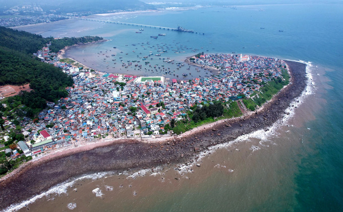 Xã đảo Nghi Sơn được hình thành từ thế kỷ XI, vốn được biết đến với những tên gọi khác như Biện Sơn, đảo Biện hay cù lao Biện. Ảnh: Báo điện tử Pháp Luật thành phố Hồ Chí Minh