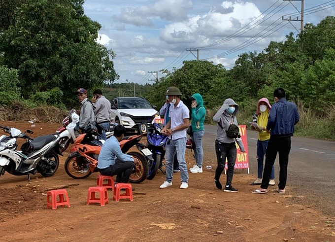 Nhiều khu vực giá đất tăng “vô căn cứ”, chuyên gia khuyên nhà đầu tư nên cẩn trọng (Ảnh minh họa).