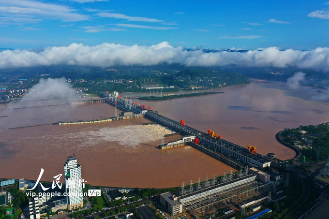 Đập Cát Châu Bá là dự án thủy lợi lớn nhất mà Trung Quốc tự thiết kế, xây dựng, lắp đặt và vận hành trong thế kỷ 20. (Ảnh: China Daily)